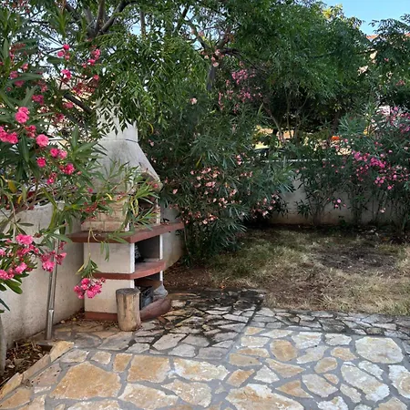 Sea Garden House